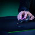 Razer Naga X游戏鼠标带有12个自定义侧边按钮售价499日元(约合77美元)