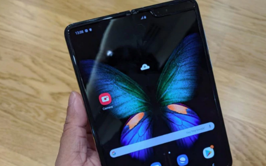 三星Galaxy Fold 2：可以使用7.7英寸显示屏与64MP摄像头等