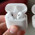 前沿数码资讯：苹果发布了AirPods2和AirPodsPro固件更新