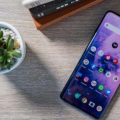 前沿数码资讯：OnePlus7T在最新的OxygenOSBeta中获得960fps慢动作和4K广角视频