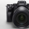 前沿数码资讯：索尼的新款旗舰相机售价6,500美元